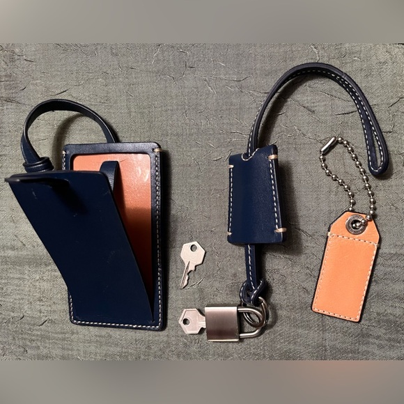 Coach Silver Lock and Key Set - Picture 2 of 2